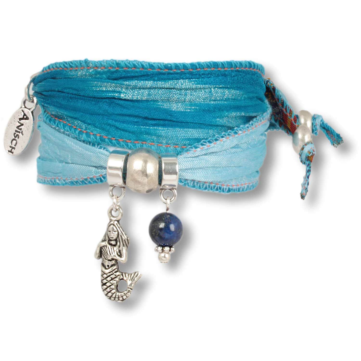 Caribic Blue - Ocean Daughters lucky bracelet made of indian saris with lapis lazuli