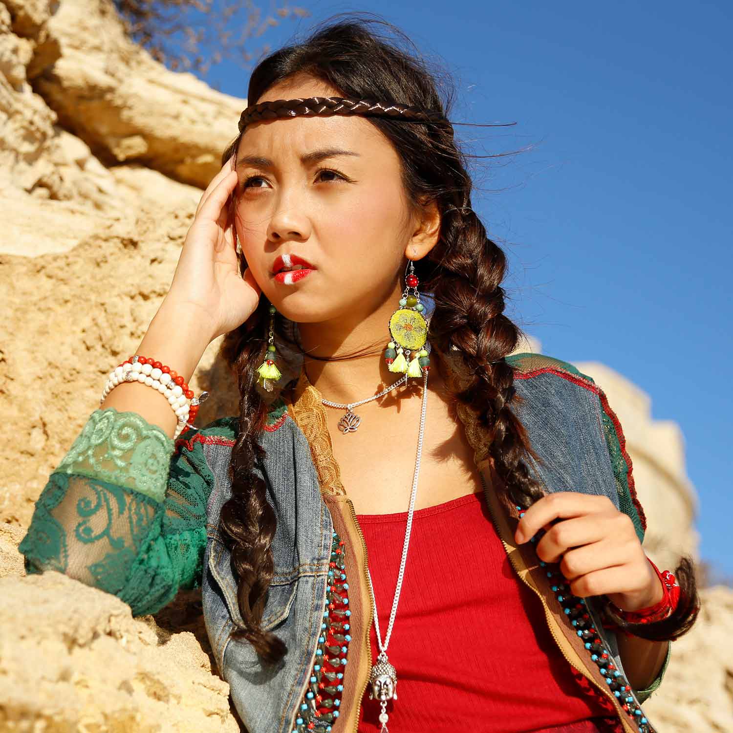 Ohrschmuck »Garden of Joy« – Grün & Fuchsia mit Schutzhand