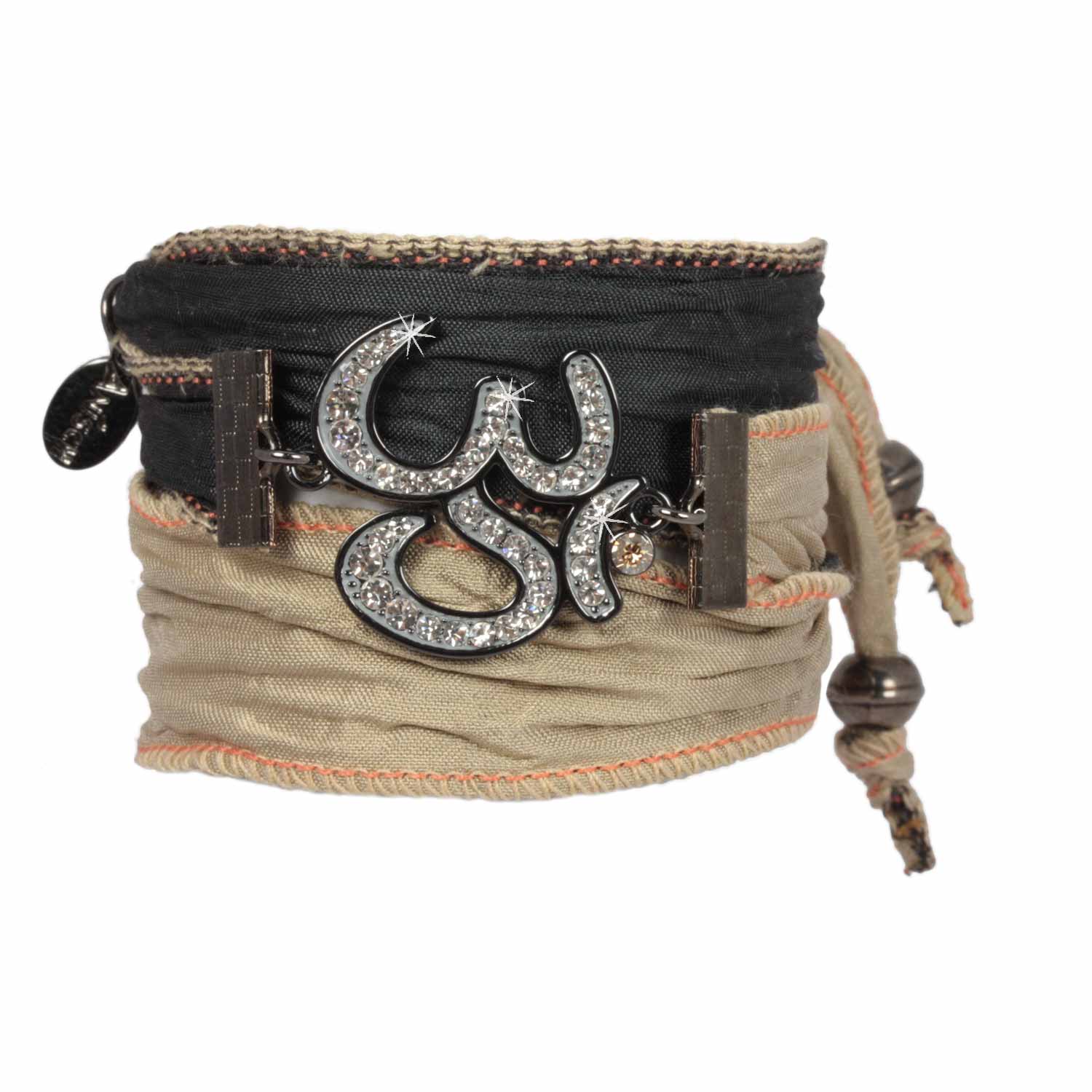 Dark Grey Sand - Silent Om Armband aus indischen Saris